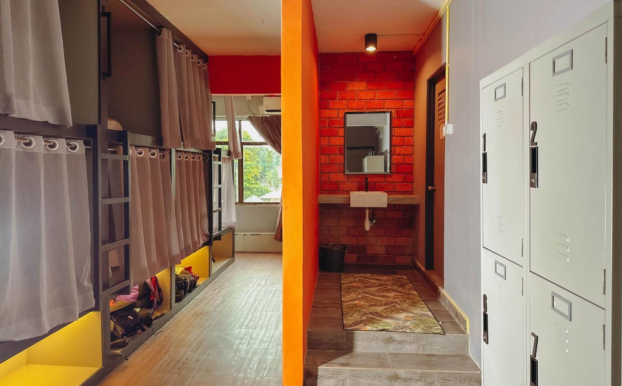 Arch Dormitorio Cenang Pantai Cenang  Exterior foto